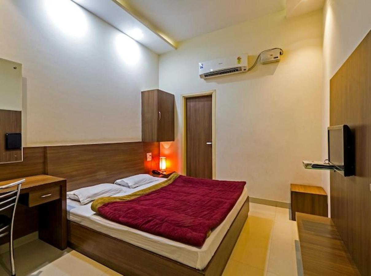Hotel Palace Αμριτσάρ Εξωτερικό φωτογραφία