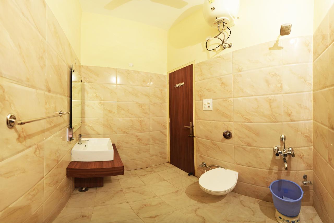Hotel Palace Αμριτσάρ Εξωτερικό φωτογραφία