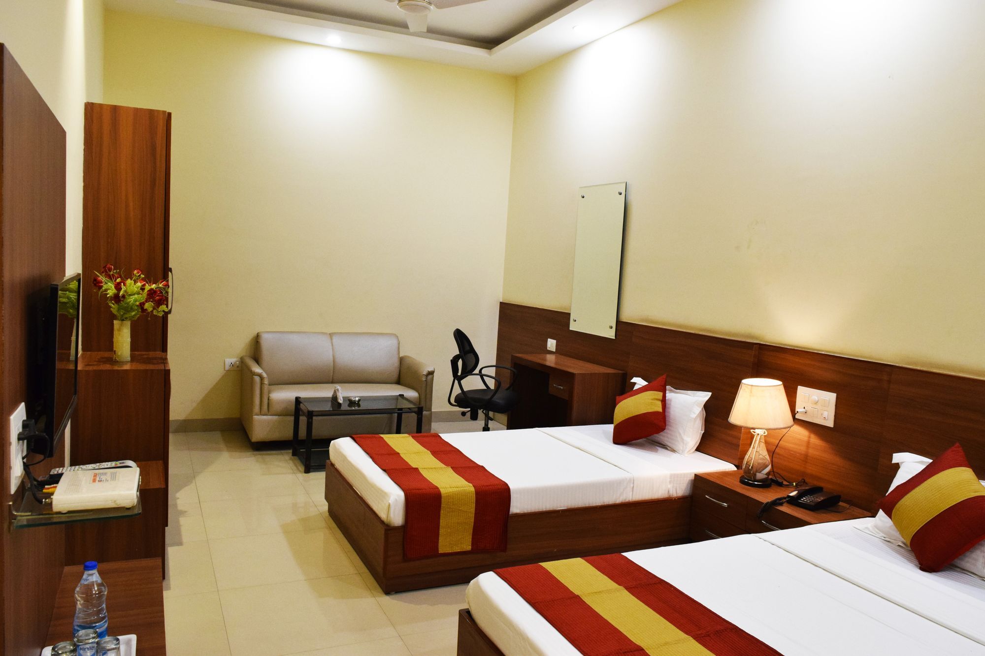 Hotel Palace Αμριτσάρ Εξωτερικό φωτογραφία
